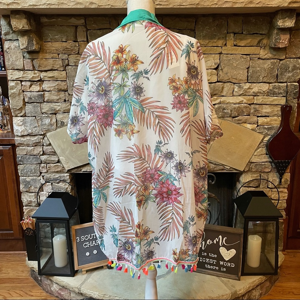NWT Floral Print Boho Kimono with Tassels Size XL - Picture 7 of 11
